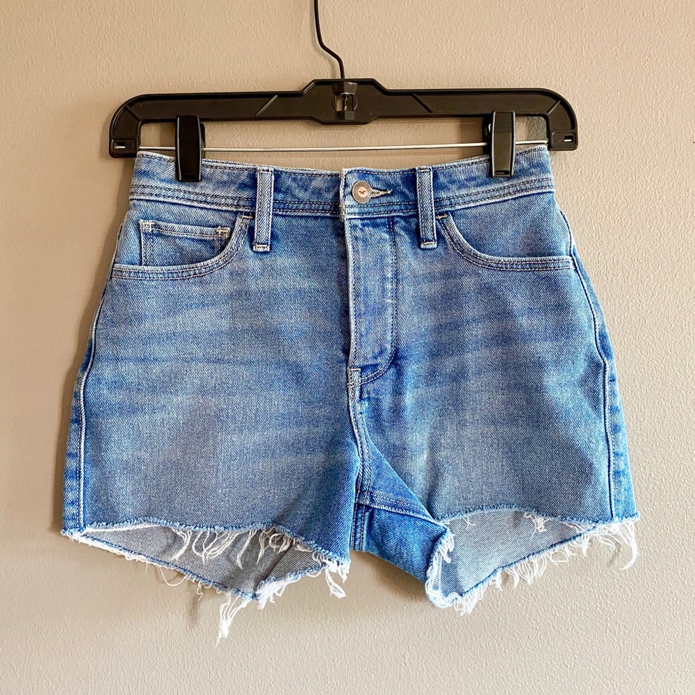 Hollister High Rise Mom Shorts